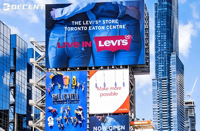 Dundas-Square-LED-display