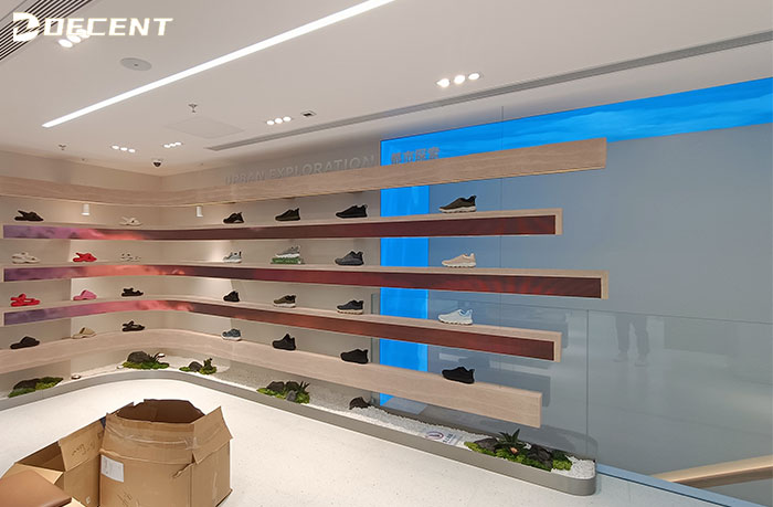 Small-Pixel-Pitch-LED-Display-Screen-for-retail-counters