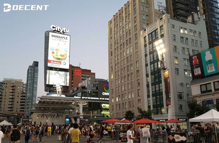 Toronto-digital-signage